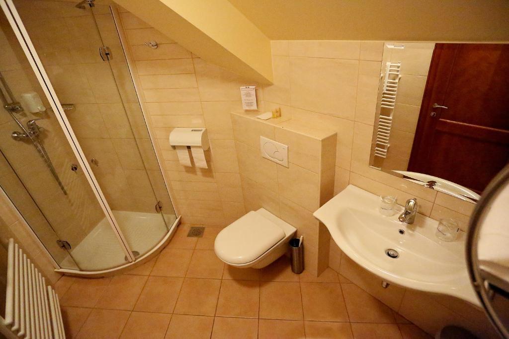 Gostilna In Motel Pri Lesniku マリボル 部屋 写真