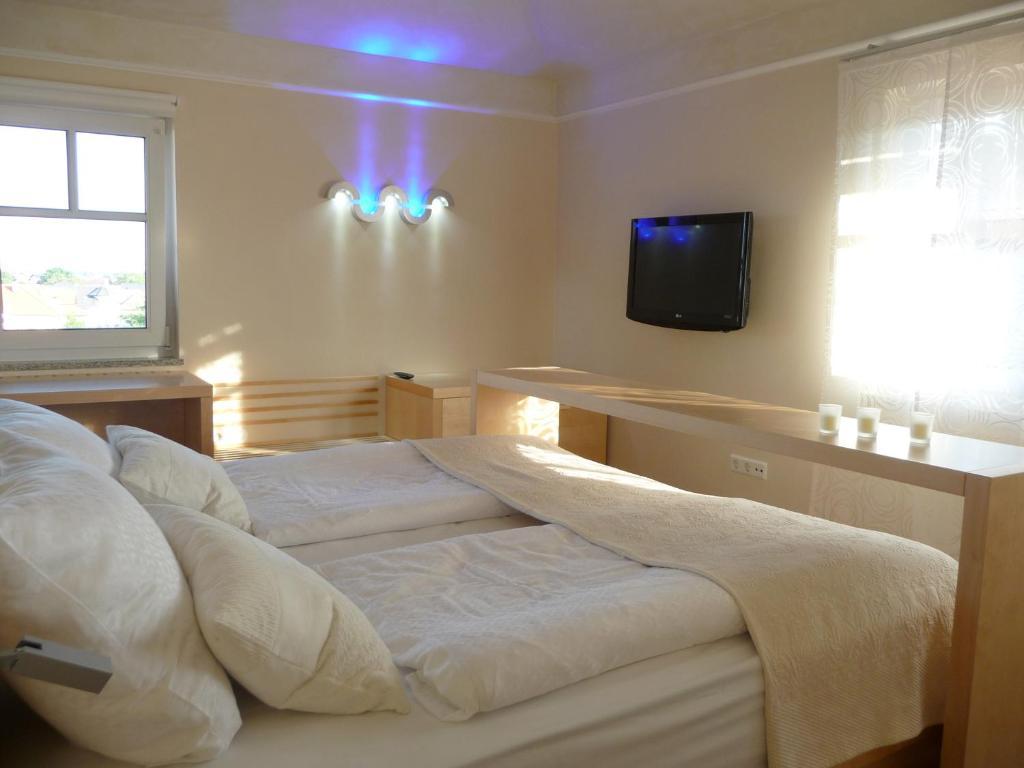 Gostilna In Motel Pri Lesniku マリボル 部屋 写真