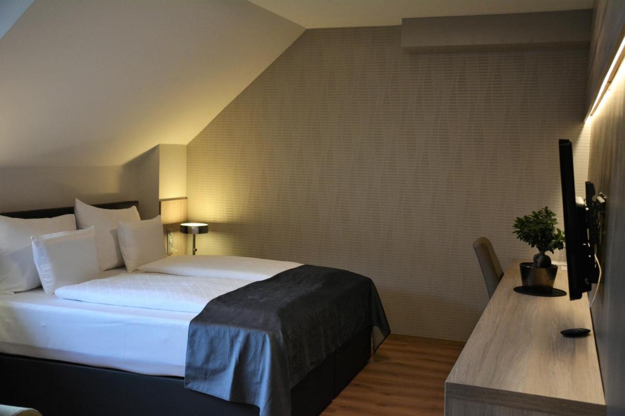 Gostilna In Motel Pri Lesniku マリボル エクステリア 写真