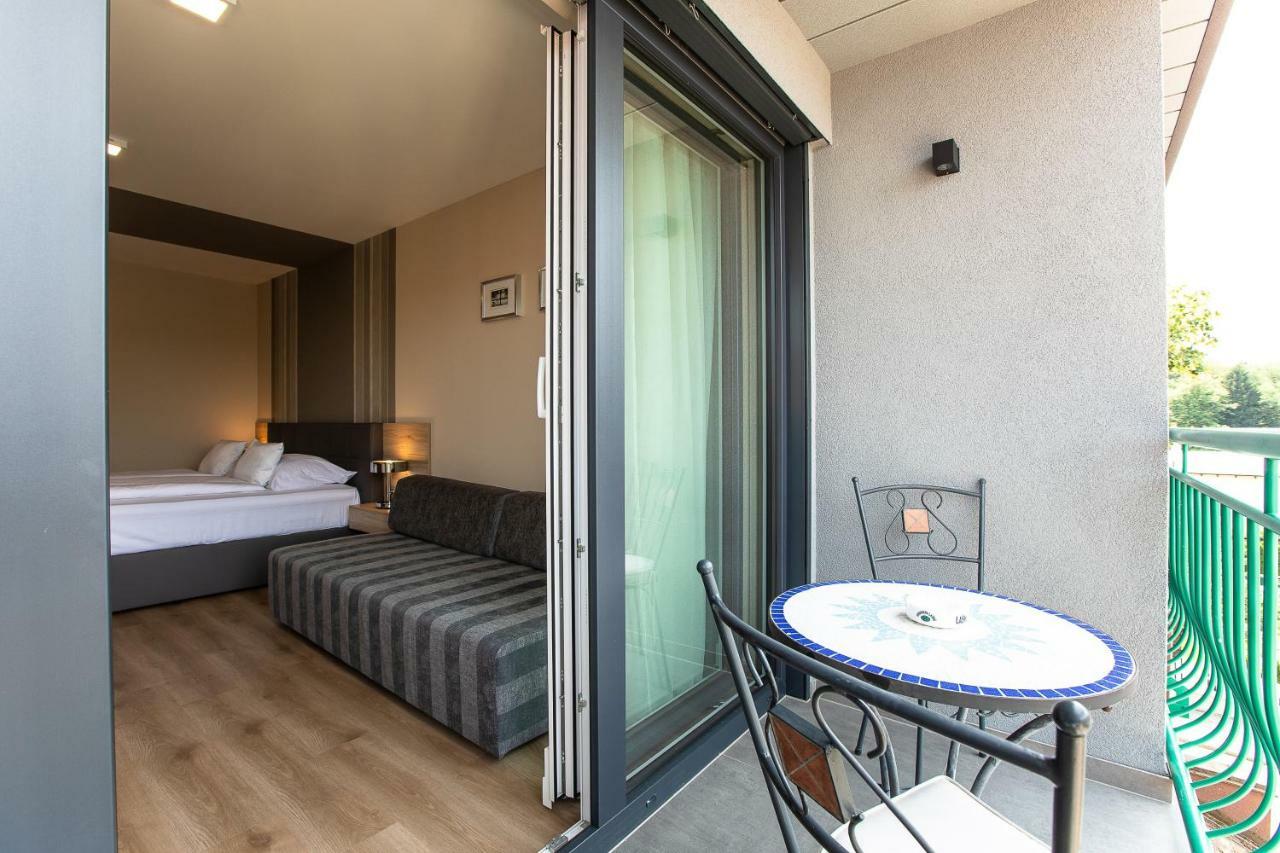 Gostilna In Motel Pri Lesniku マリボル エクステリア 写真